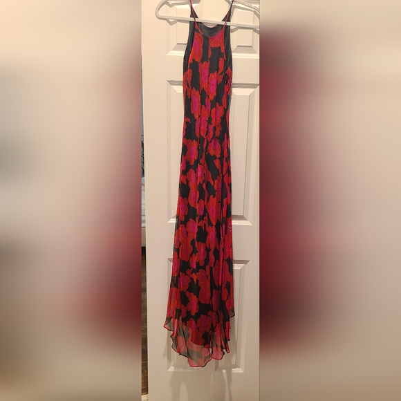 Super elegant 100% silk long, party dress. High/low design. Red, black size 6 - Picture 4 of 4